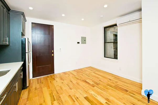 Rented by Next Door Realty NYC | media 4