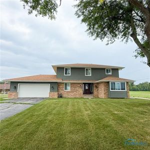 5555 Brown Rd, Oregon, OH, 43616