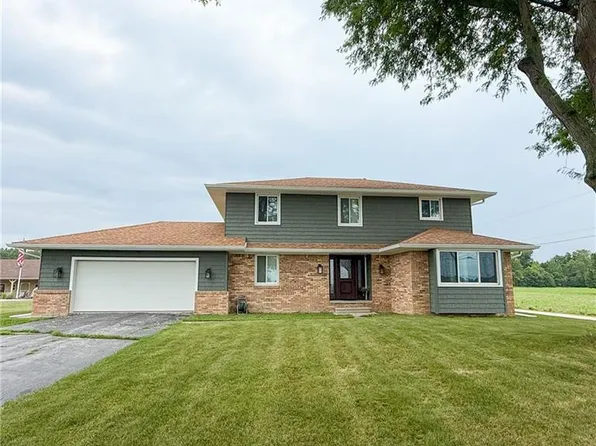 5555 Brown Rd, Oregon, OH 43616