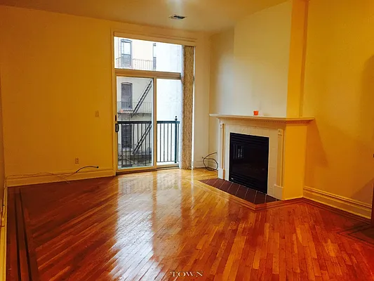 Rented by Town Residential | media 3