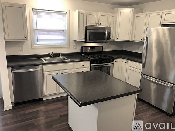 5th image of 3021 W Lake Avenue Cottage #2