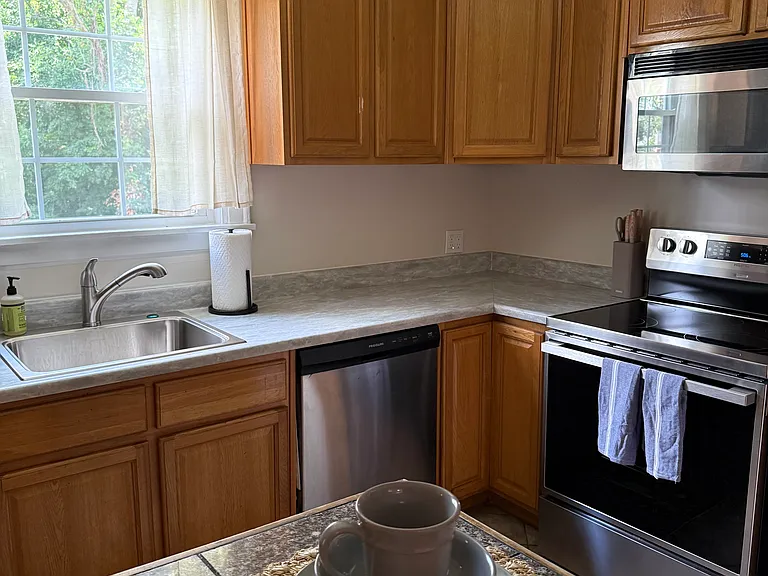 1607 Litton Ave — Photo 7