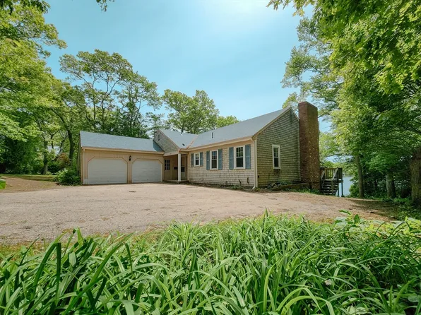 1031 W Main St, Barnstable, MA 02630