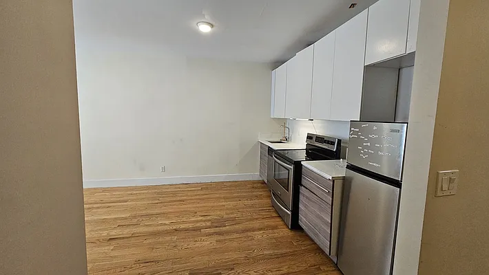 Rented by David Francis New York LLC | media 29