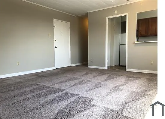 2 bed, 745 sqft, $1,295 — Photo 2