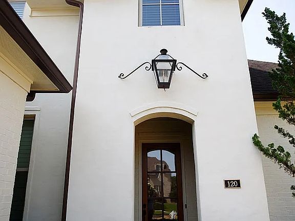 2nd image of 120 Mulberry Ln