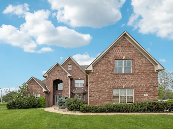 1038 White Oak Dr, Plainfield, IN 46168