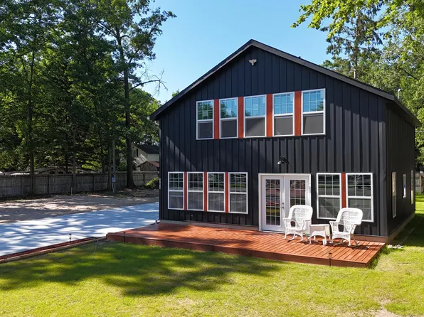 17016 6th St, Wellston, MI 49689