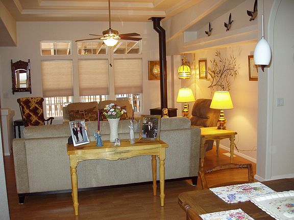 4th image of 276 Westgate