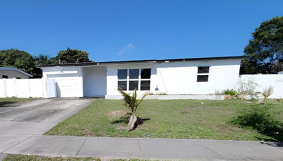 1st image of 1331 NE 41ST DRIVE