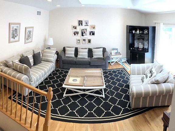5th image of 20 Seaview Ln