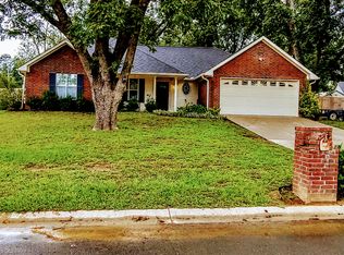 200 Finchs Way, Queen City, TX 75572