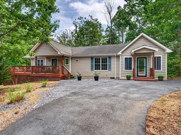 392 Passage Ln, Mc Gaheysville, VA 22840