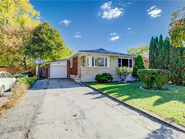 127 Jansen Ave, Kitchener, ON N2A 2L8