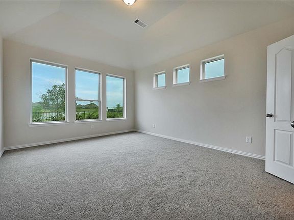 5th image of 2805 Bernadino Dr