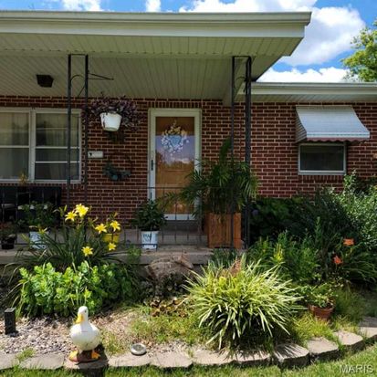 219 N Walnut St, Owensville, MO 65066