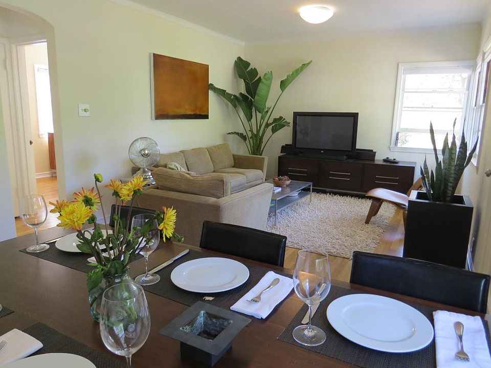 Dining & Living Room Area