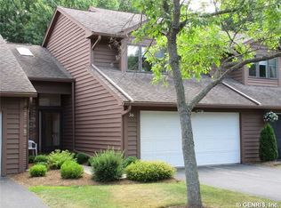 36 Ellington Cir #PVT, Rochester, NY 14612