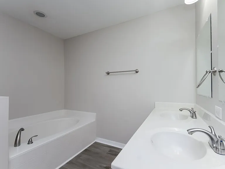 2790 Woodland Creek Loop — Photo 11
