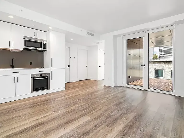 118 Orchard St #4A — Photo 3