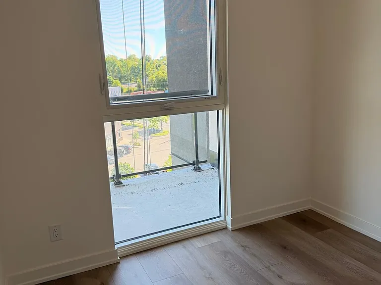 33 Erie Ave #602 — Photo 9