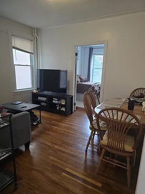 Living room, photo 1