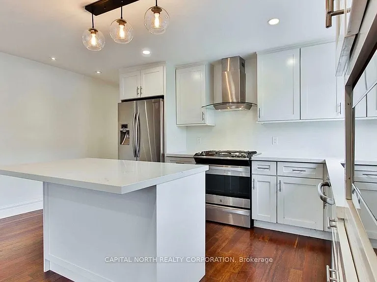 43 Glen Manor Dr #LOWER — Photo 4