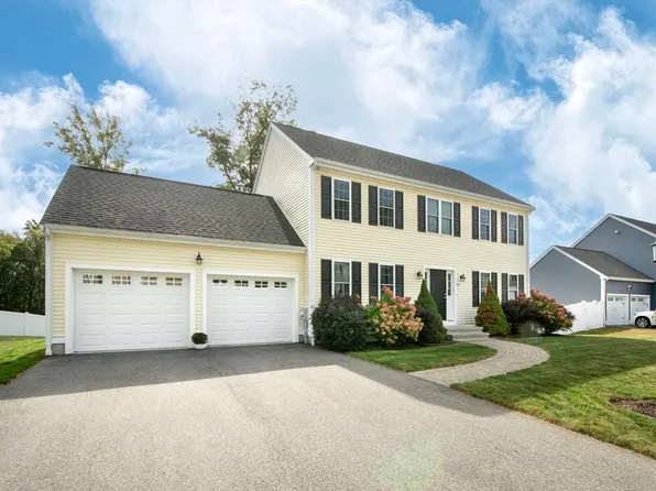 93 McEachron Dr, Stoughton, MA 02072