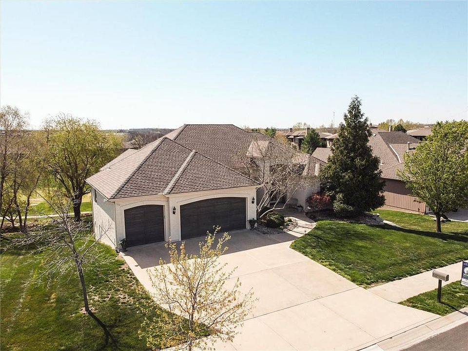 10019 Falcon Valley Dr, Lenexa, KS 66220 Zillow