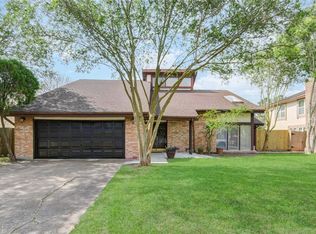 7907 Candlegreen Ln, Houston, TX 77071
