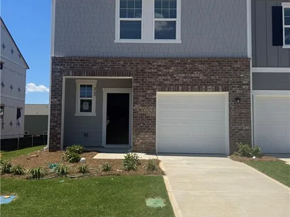 300 Naples Way, Locust Grove, GA 30248