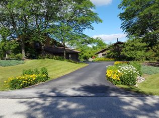 1849 Candlewood Ln, Richfield, WI 53076