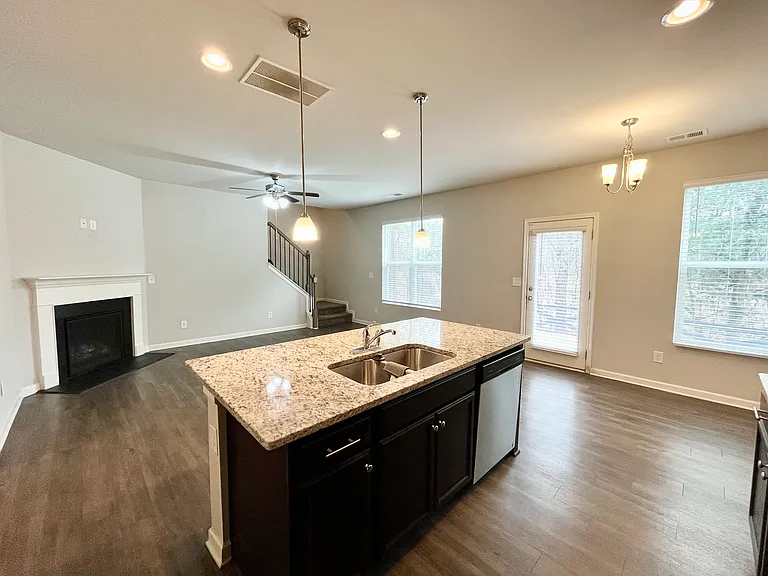 6428 Woodwell Dr S — Photo 2