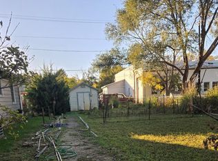 1203 N 8th St, Salina, KS 67401