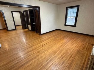 904 S 17th St APT A2, Lincoln, NE 68508