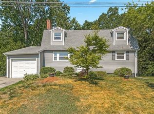 20 Independence Ave, Tewksbury, MA 01876