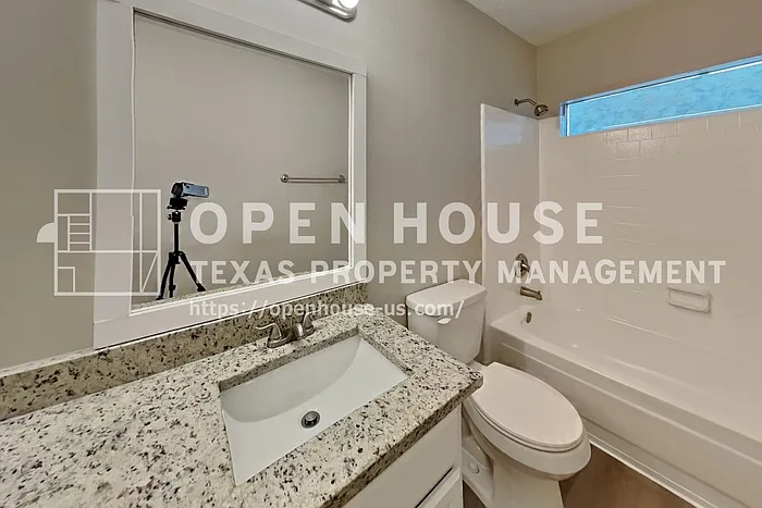 9322 Wandsworth Dr — Photo 18