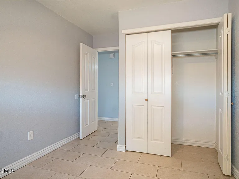 10805 Hitchcock Ave — Photo 19