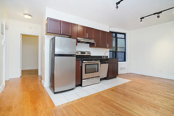 Rented by Living New York | media 8