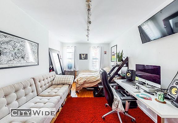 5th image of 272 E 3rd St APT 6F