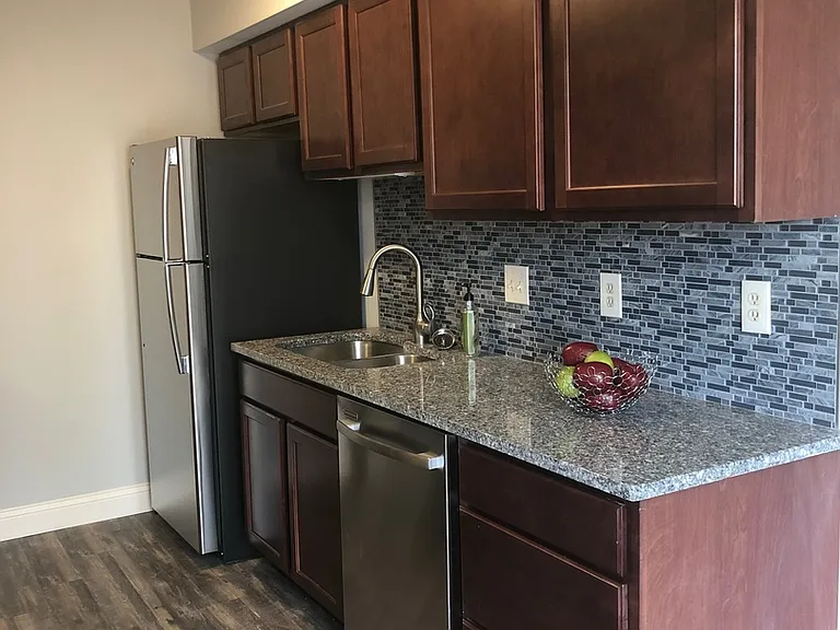 351 Rose Marie Ct — Photo 2