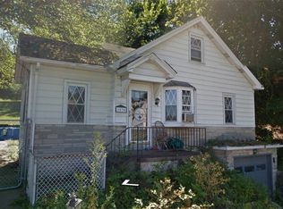 1030 Franklin Dr, Bethel Park, PA 15102