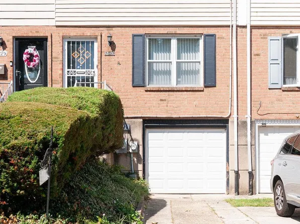 7827 Saturn Pl, Philadelphia, PA 19153