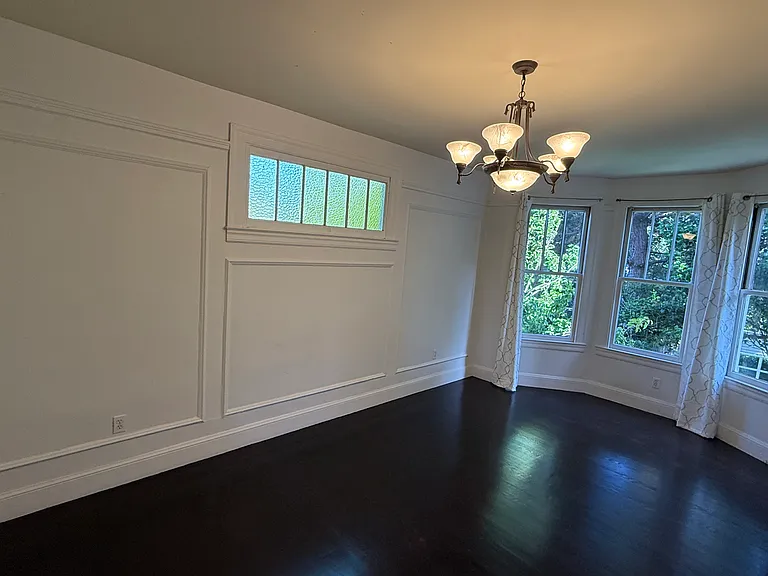 677 Oak St #8 — Photo 1