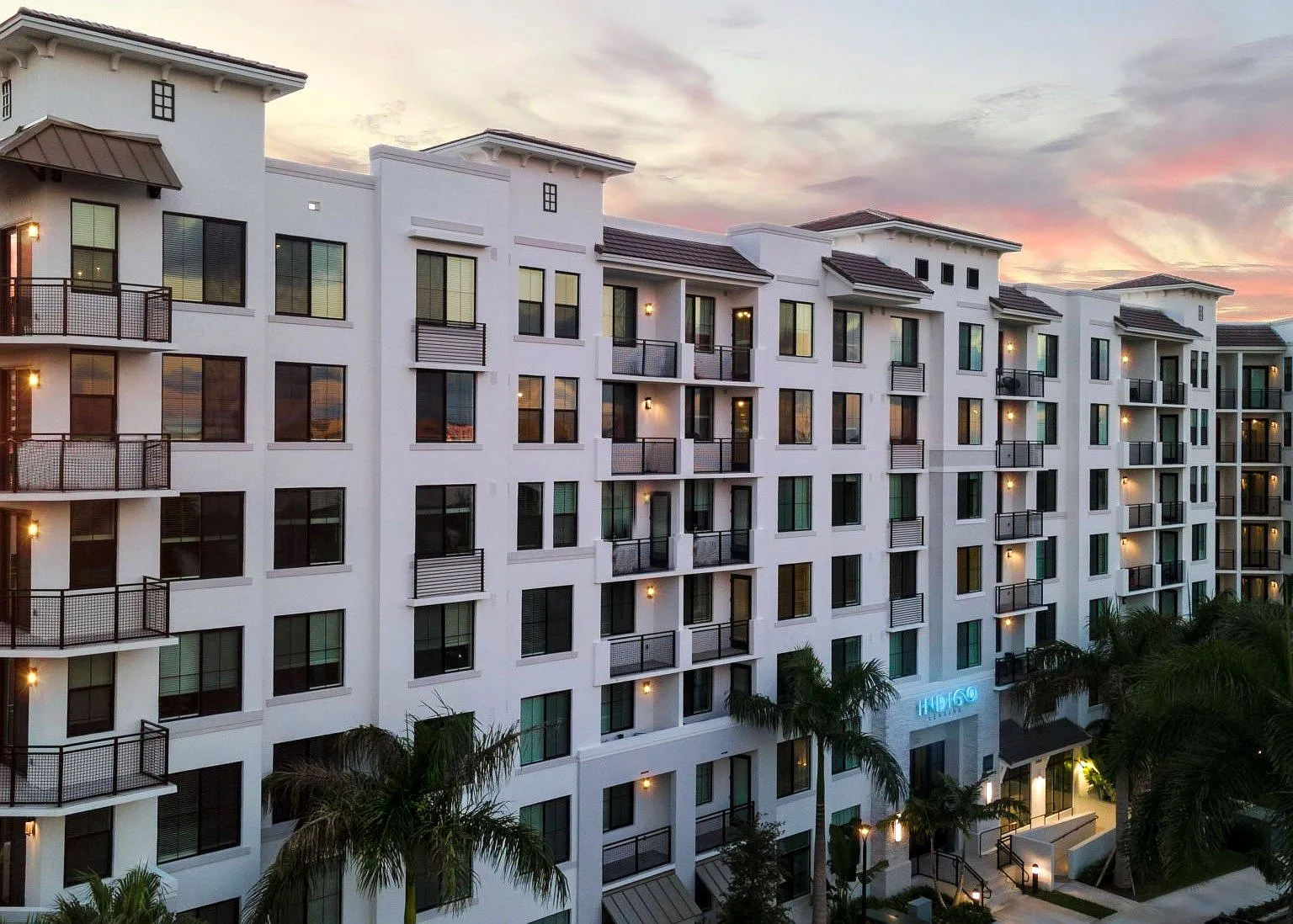 Indigo West Palm Beach — Photo 1