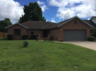 1538 W McGee St, Springfield, MO 65807