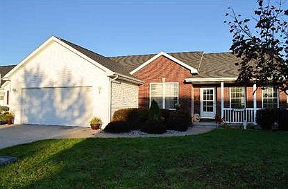 1st image of 8448 Goldfinch Dr