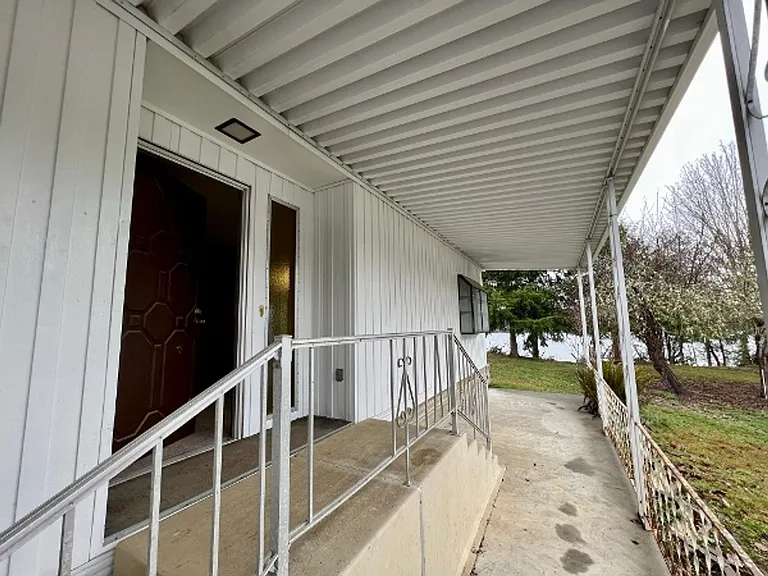 3220 Fishtrap Loop NE — Photo 4
