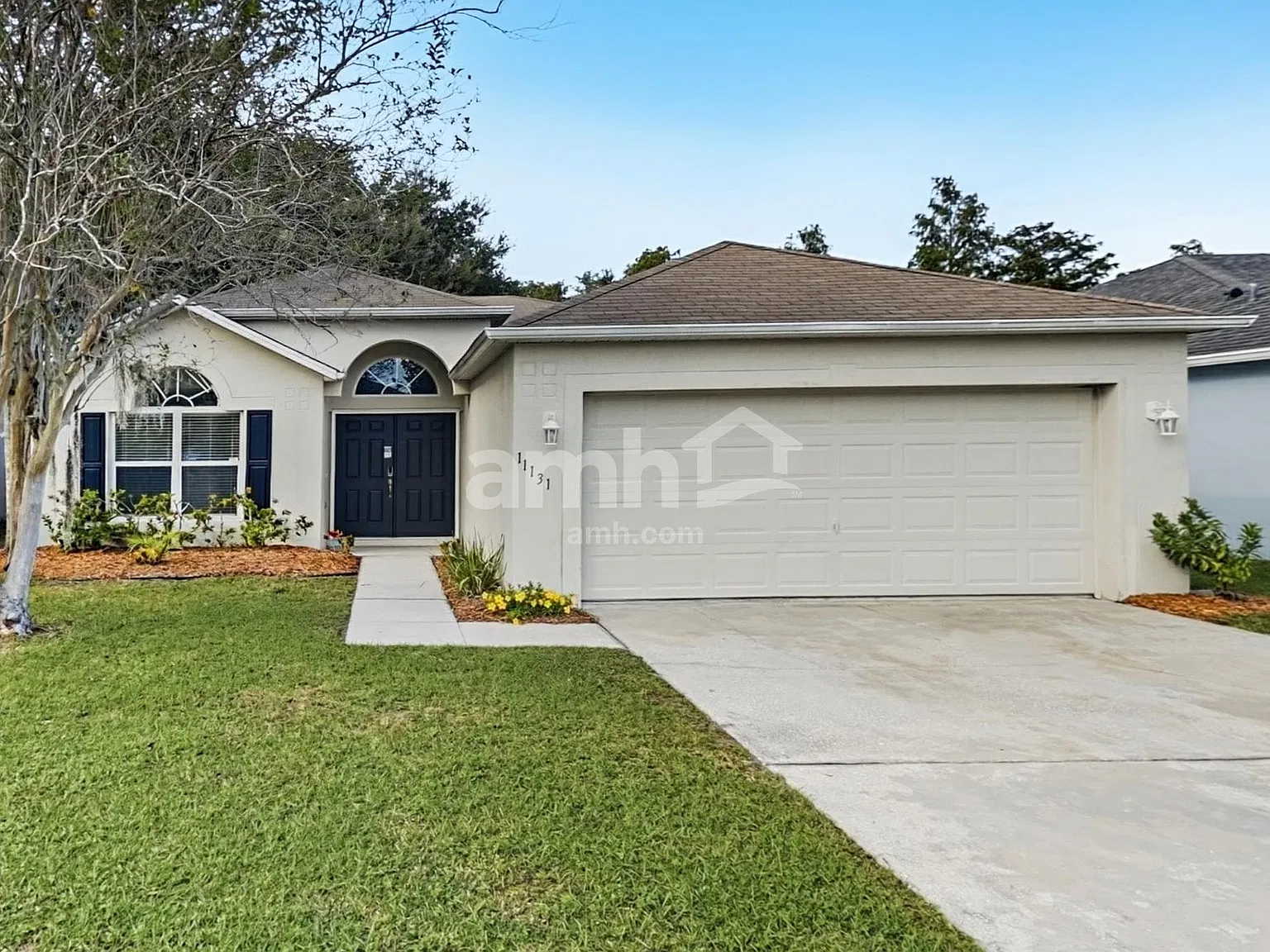 3 bed, 2.0 bath, 1645 sqft, $2,470 — Photo 1