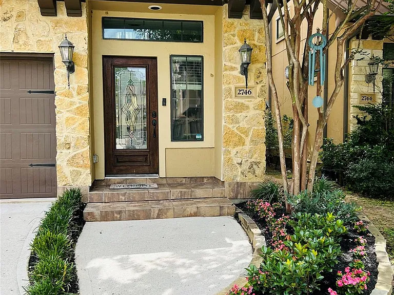 2746 Kings Retreat Cir — Photo 3